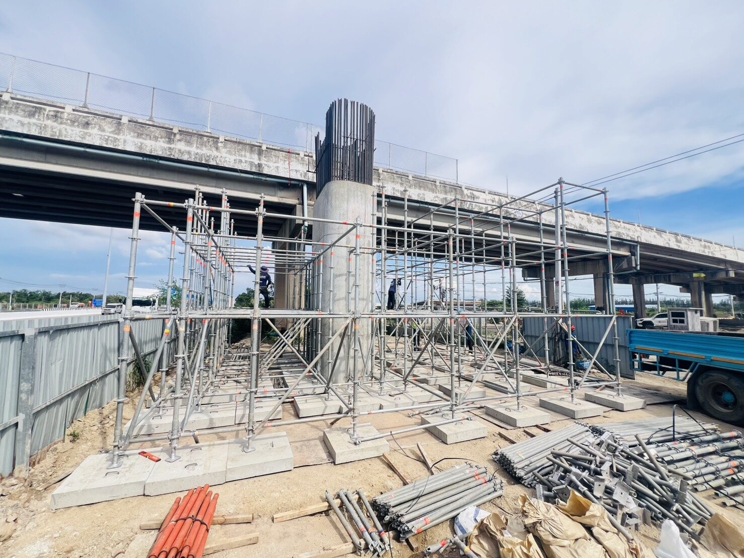 INTER STAKE bridge pier construction
