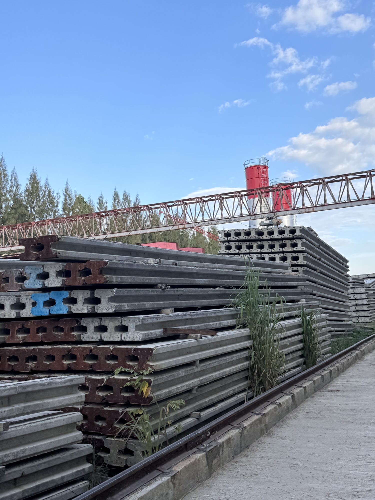 INTER STAKE precast product yard